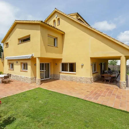 Casa Con Jardin Proxima A Barcelona * Sant Andreu de Llavaneres
