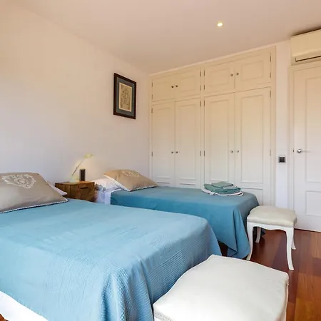 Casa Con Jardin Proxima A Barcelona * Sant Andreu de Llavaneres