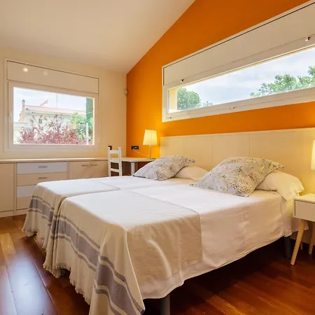 Villa Casa Con Jardin Proxima A Barcelona *