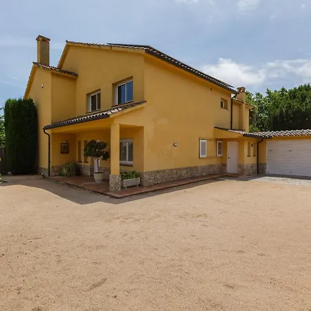 Villa Casa Con Jardin Proxima A Barcelona *